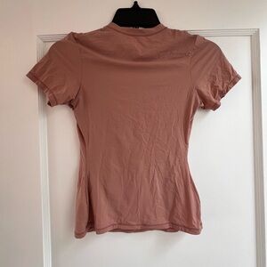 SKIMS FITS EVERYBODY T-SHIRT | ROSE CLAY. Size small.